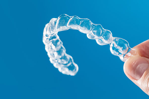 Why You Should Not Use Toothpaste On Clear Aligners